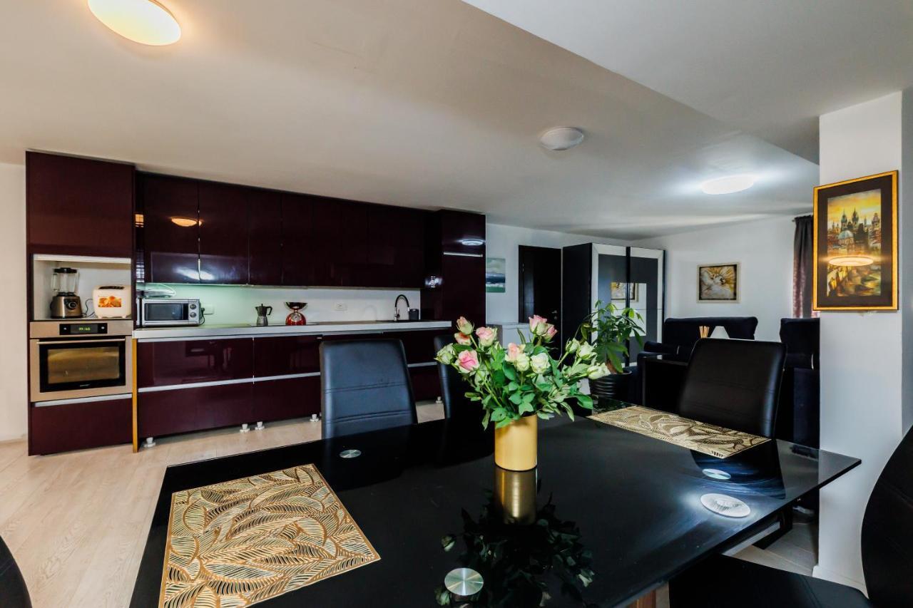 Apartmani Antoneta Kaštela Exterior foto